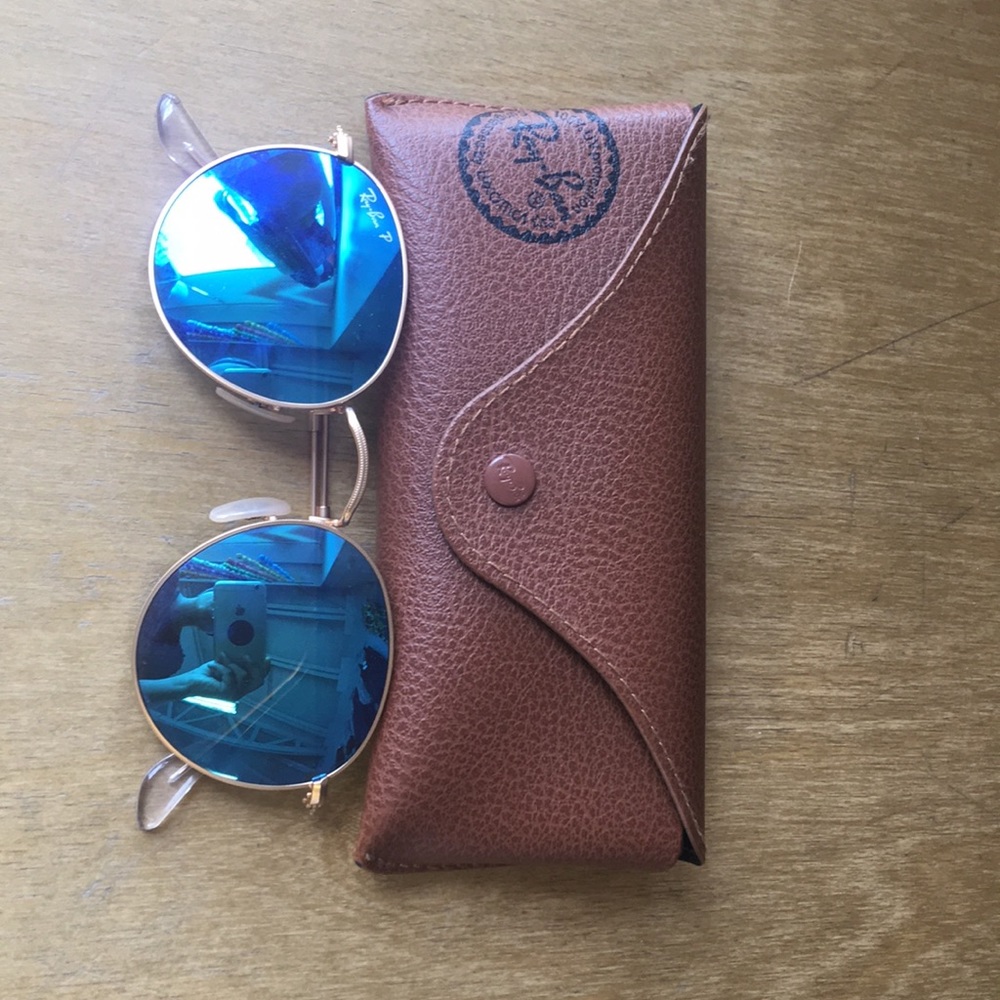Ray ban